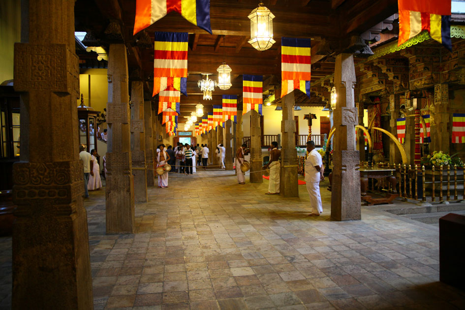 Temple of the Sacred Tooth Relic (Sri Dalada Maligawa)