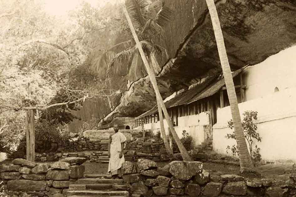 Dambulla Cave Temple