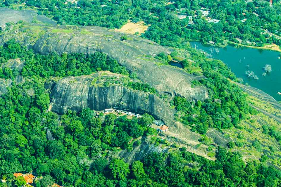 Dambulla Cave Temple